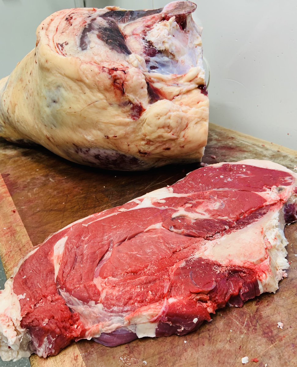 IanChatfield's tweet photo. Absolute BEAST of a #steak cut from this hindquarter! π₯© Just wow π² 3kg in weight! This cut is available on pre-order and would be a stunner on any #BBQ ππ₯
#aitchbonesteak #aitchbone #steaks #steakdinner #steaklife #steaklovers #steaklover #steakporn #grilledsteak #bbqsteak https://t.co/y8wEWAOftI