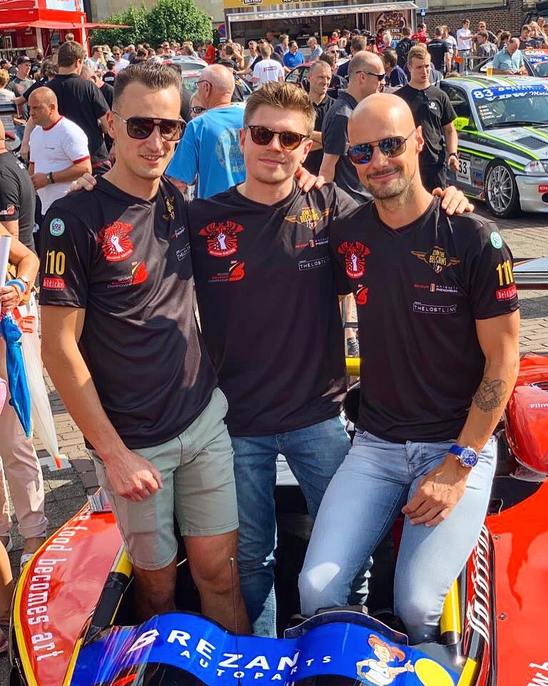 sam_dejonghe's tweet photo. We look cute, but we are ready to fight @Deldicheracing ! #24hoz #deldiche https://t.co/ofWLuKqpn1
