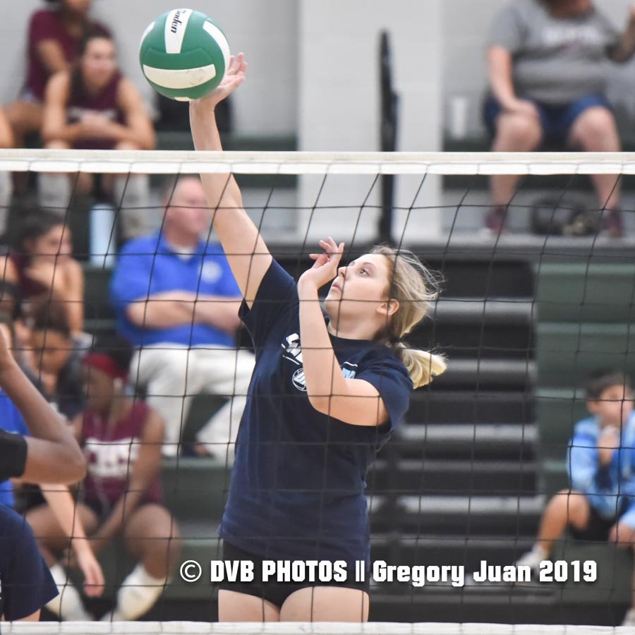 dvbgregory's tweet photo. Summer League continues tonight at @bfhsfalcons #nolaprep #dvbphotos https://t.co/EHxSny3vCZ
