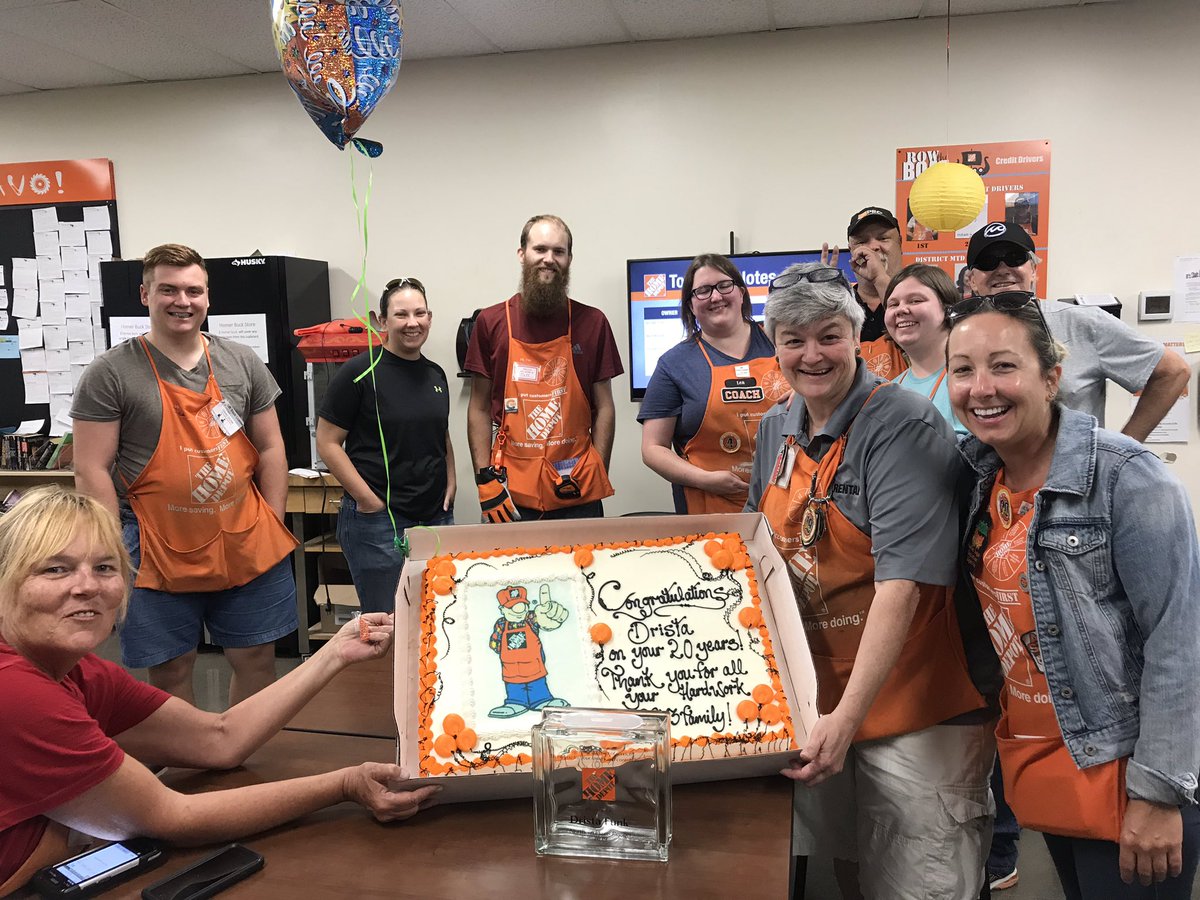 Christina Larson tweet media