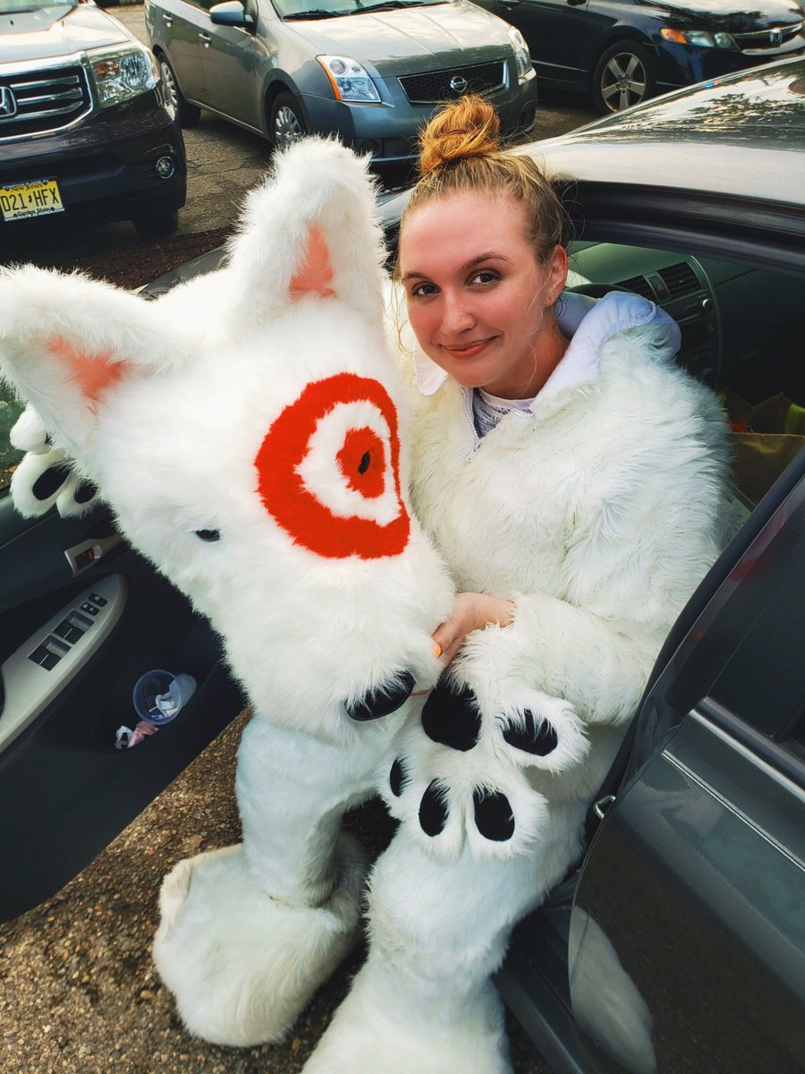 Caroline_Target's tweet photo. Bullseye takes on Parsippany National Night Out!!! #CommunityBased #3290Volunteer #Parsippany https://t.co/yQA0H7luYG