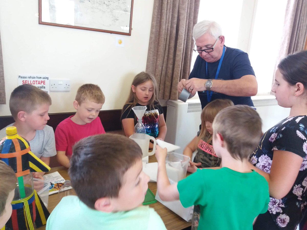 ttsscience's tweet photo. Thank you to everyone who supported today's event. Big thanks to Y Lolfa, Llyfrgell Gymunedol / Community Library, Gwaun cae Gurwen. Looking forward to see you at the next one on 27th August. 👨‍🔬🚀 https://t.co/VwYZ84c9Md
