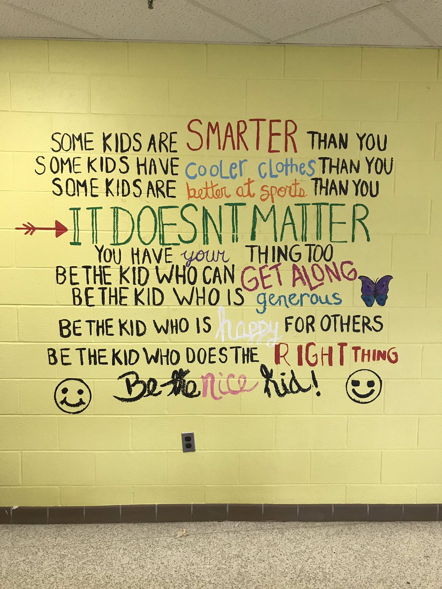 AmyEDoss1's tweet photo. Thanks to Kelli and Michele for helping me paint this inspirational wall!!  #KidsDeserveIt @davidbfrench @kellidmedina @jehaws https://t.co/6QJVk7R8Cl