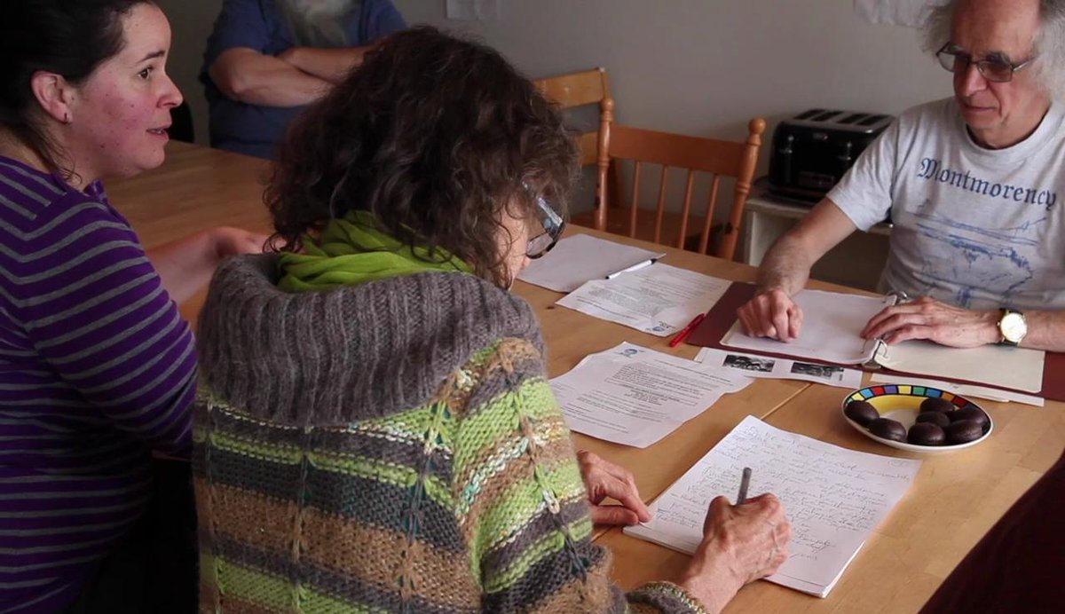 ATDCanada's tweet photo. Vidéo de l'Université Populaire en marche (3/4) : Un groupe à la Ferme Berthe Rousseau se préparait en avril 2018 sur le thème : L’itinérance, une réalité individuelle, familiale et sociale https://t.co/6gg5at2nyh 📹 https://t.co/1D1MlqyfmK