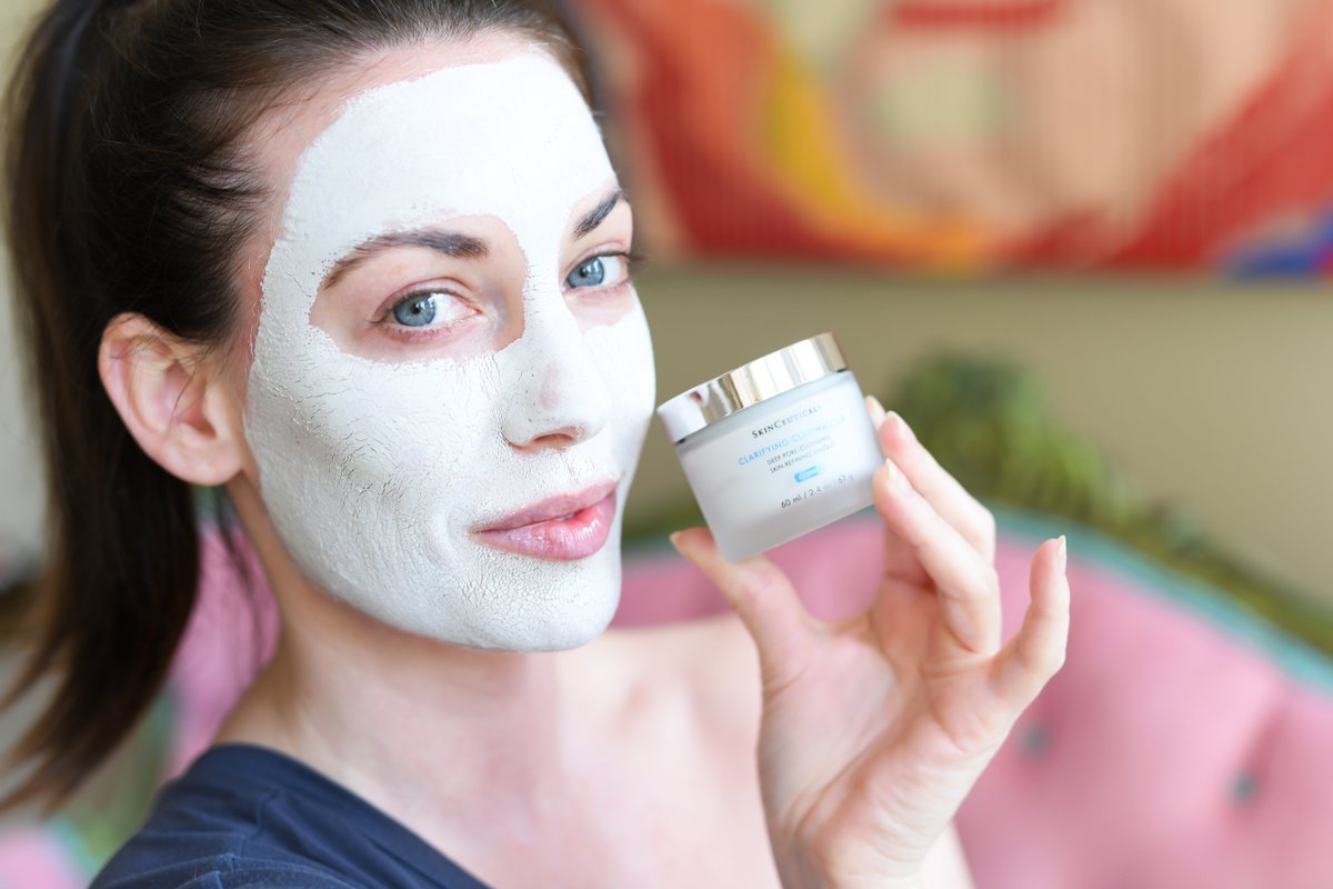 SeilerSkin's tweet image. Clarifying Clay Masque from @skinceuticals is the at-home spa treatment you deserve! 💆 This relaxing product cleanses pores and removes impurities to give your skin that post-facial glow. #Shop this product and other #facemasks through our store: bddy.me/2TdHW6I