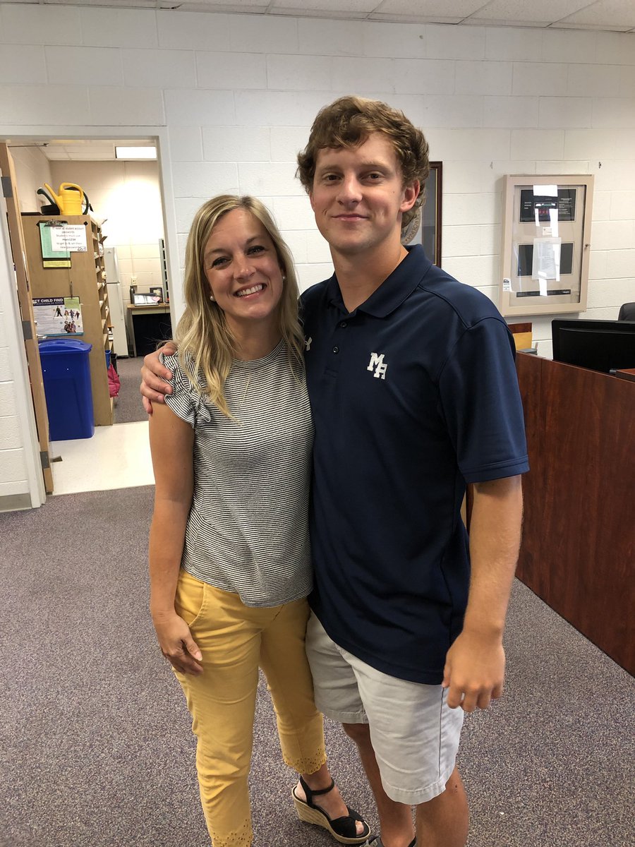 AshleyHGraham's tweet image. Great #MAfirstday with my peeps!!@MACSchools #mamslife