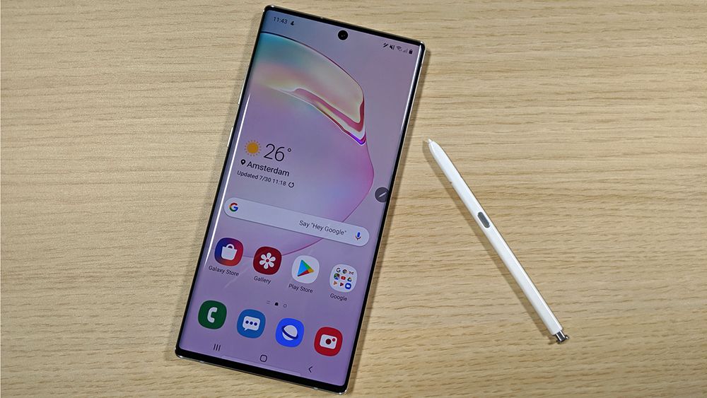 whathifi's tweet photo. Hands on: Samsung Galaxy Note 10+ review #GalaxyUnpacked #GalaxyNote10 
https://t.co/Zb8t0XZi4V https://t.co/QLNB5RXP8i