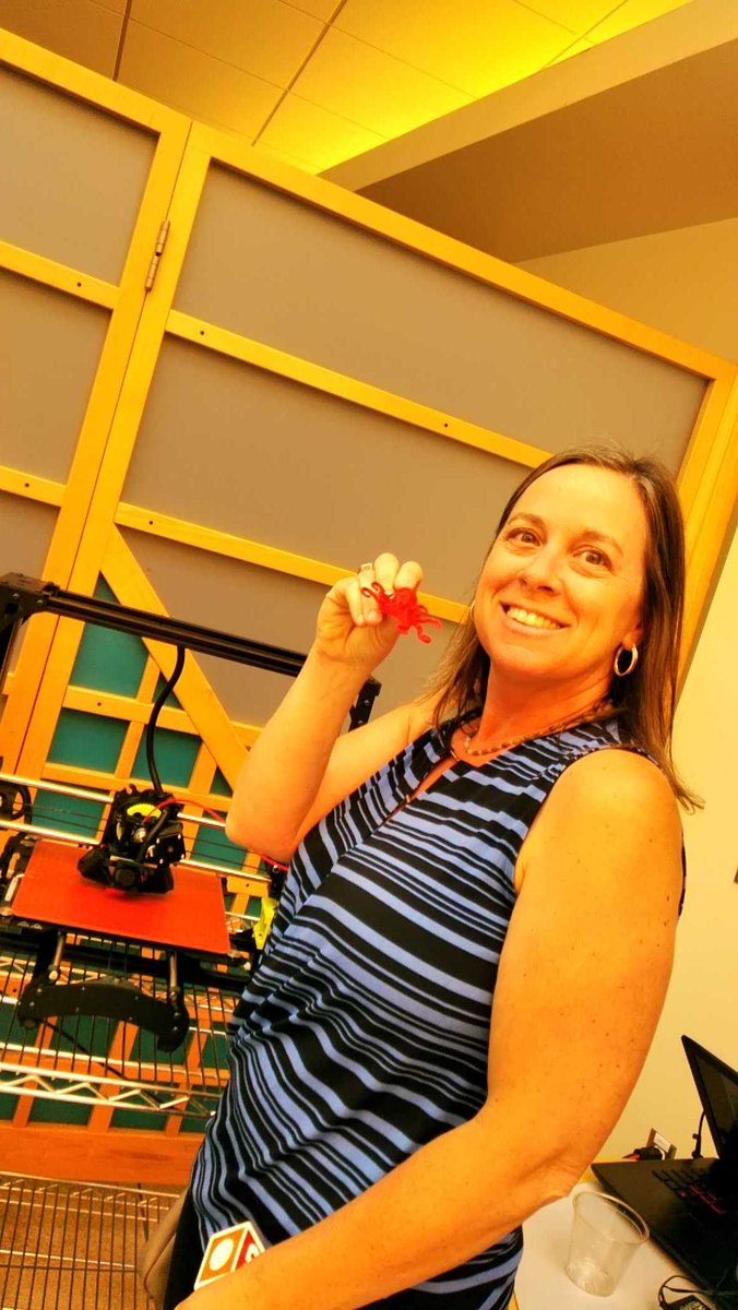 Attended grand opening today! What a great resource for <a href="/OhioVets/">OH Dpt Veterans Svcs</a> + families localtechheroes.org/programs/lth-i… Congratulations <a href="/LocalTechHeroes/">Local Tech Heroes</a> for  pioneering new programming for military veterans looking to reintegrate into civilian life.