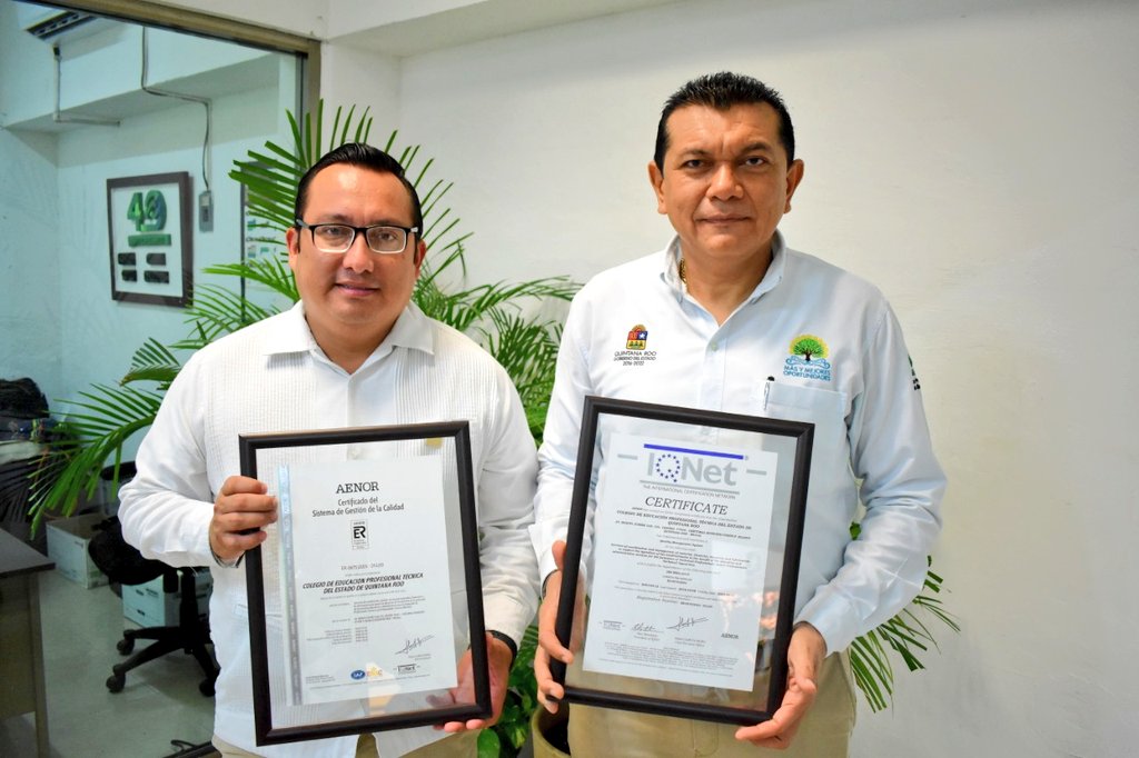 ConalepQRoo's tweet photo. En nuestros Planteles y Dirección General contamos con la certificación #AENOR para el Sistema de Gestión de Calidad según la norma ISO 9001:2015  ⬇️⬇️⬇️ #CalidadEnElServicio #ServicioDeEducación

¡Formación que deja huella! 🙌🏼
#PrimeroConalep https://t.co/kZRAkHXQv1