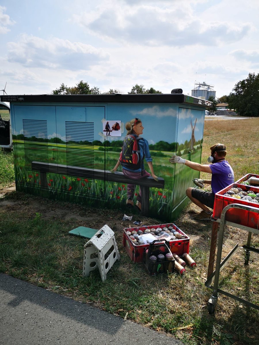 CoraLandshuter's tweet photo. Die letzten #Ferientage genießen #Trafokunst in #Essern #Diepenau Samtgemeinde #Uchte Landkreis #Nienburg https://t.co/ahMeWCcchy
