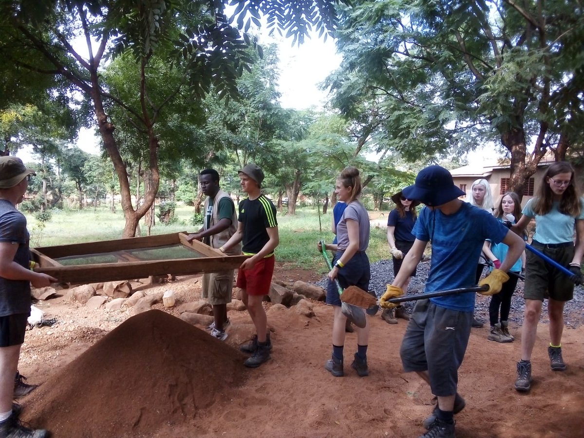 camptanzania's tweet photo. The expedition we love the most! #Teampea #CampsEffect #DoSomethingAmazing @CampsInt https://t.co/GZCWvHl177