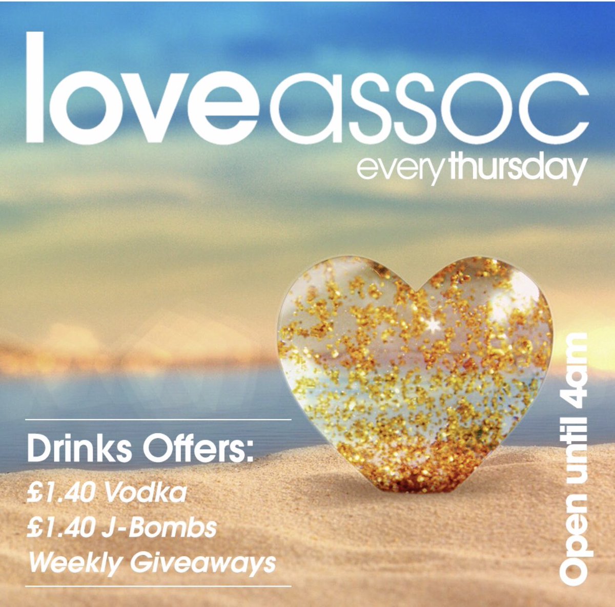 AssociationBurt's tweet photo. ☀️☀️Flash Giveaway  ☀️☀️

Fancy winning a bottle of VODKA for Tomorrow nights events!

All you need to do is like and share this status to win! ✨

Winners picked at 8pm tomorrow.. Good luck 💛 #Assoc #Vodka https://t.co/RtaCIPhYHd