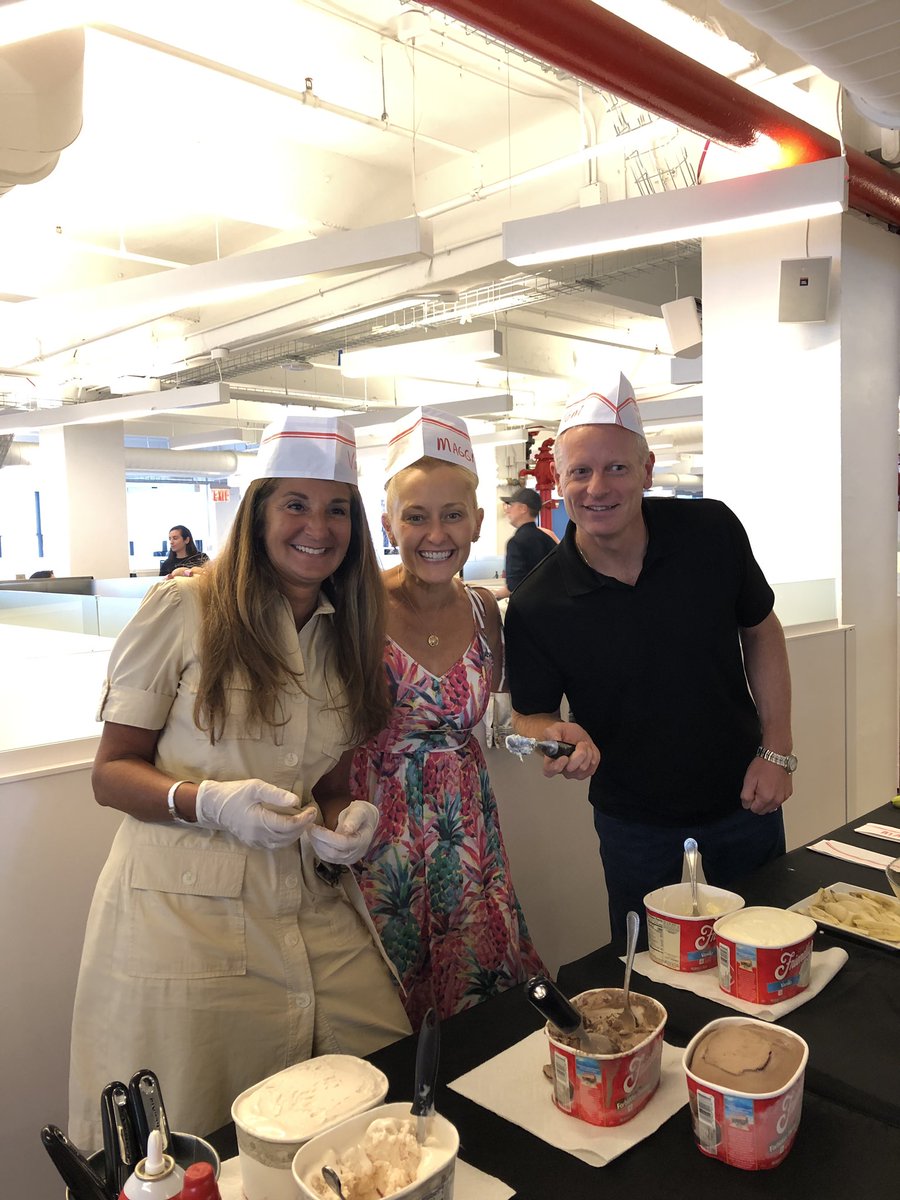 ChrisCutone's tweet photo. Perfect day for an ice cream social, before the thunder strikes #DeutschNY #deutsch https://t.co/ftxinTymxZ