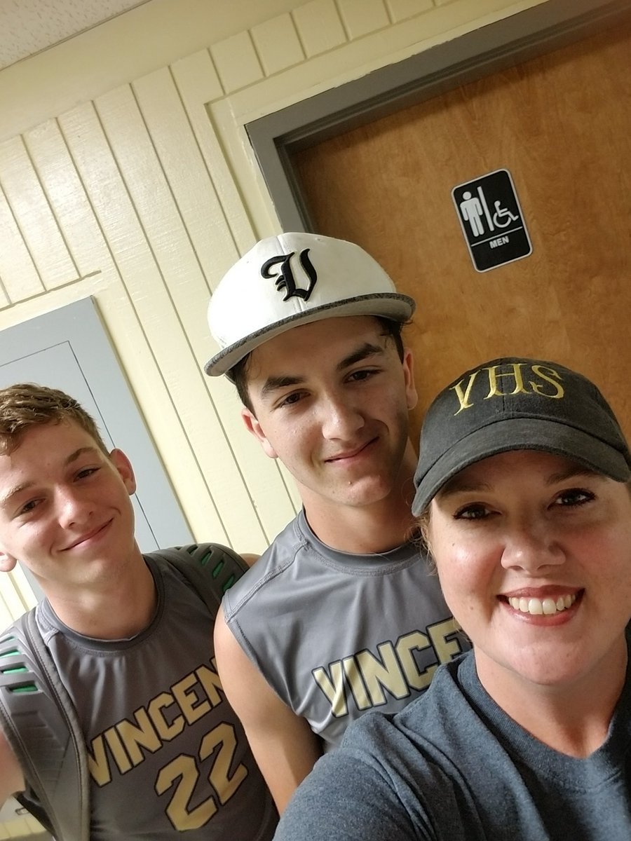EnglishDivaVMHS's tweet photo. Back to school stress is always alleviated when I get visits from students and former students. Ready to start year 7 at VMHS...Down where southern skies are brightest!! #jacketracket #betheone #vincentstrong #onceajacketalwaysajacket 🖤🐝💛🐝🖤🐝💛 https://t.co/0mqDYJFsBE