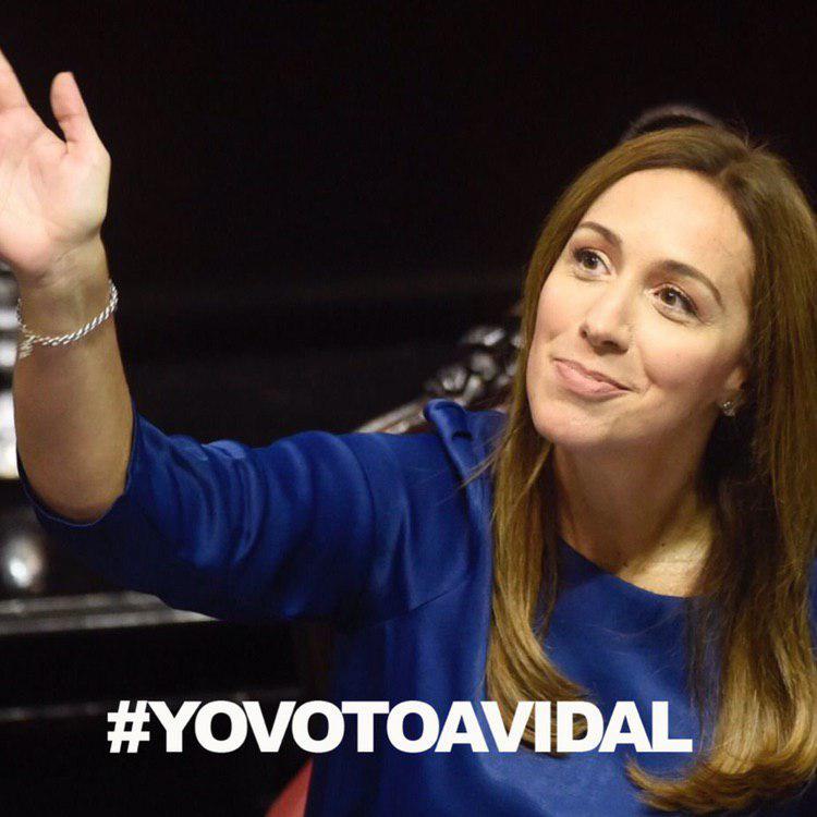 mauriciomacri's tweet photo. Si votás en provincia de Buenos Aires apoyá a María Eugenia publicando esta foto #YoVotoAVidal https://t.co/nWQ6PF53t3