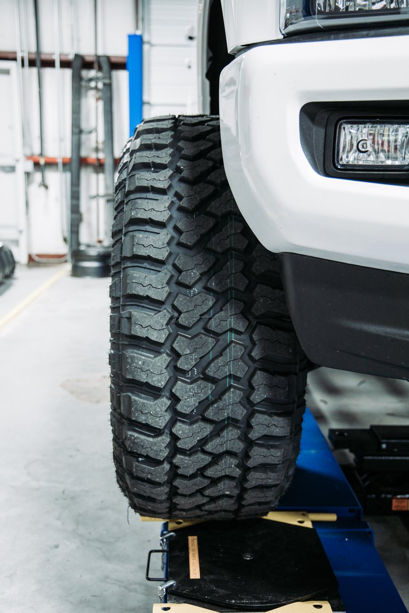 Outlaw_SATX's tweet photo. Them bigger than twenties, but they nice though. No matter what size wheel you want to roll on, Outlaw has got you covered. #SanAntonio #Customs #Outlaw #NewBraunfels #Lift #Suspension #Rims #Tires #FastandFurious #BreaktheRules #Exhaust #Texas #Wild https://t.co/oIOp78crtb