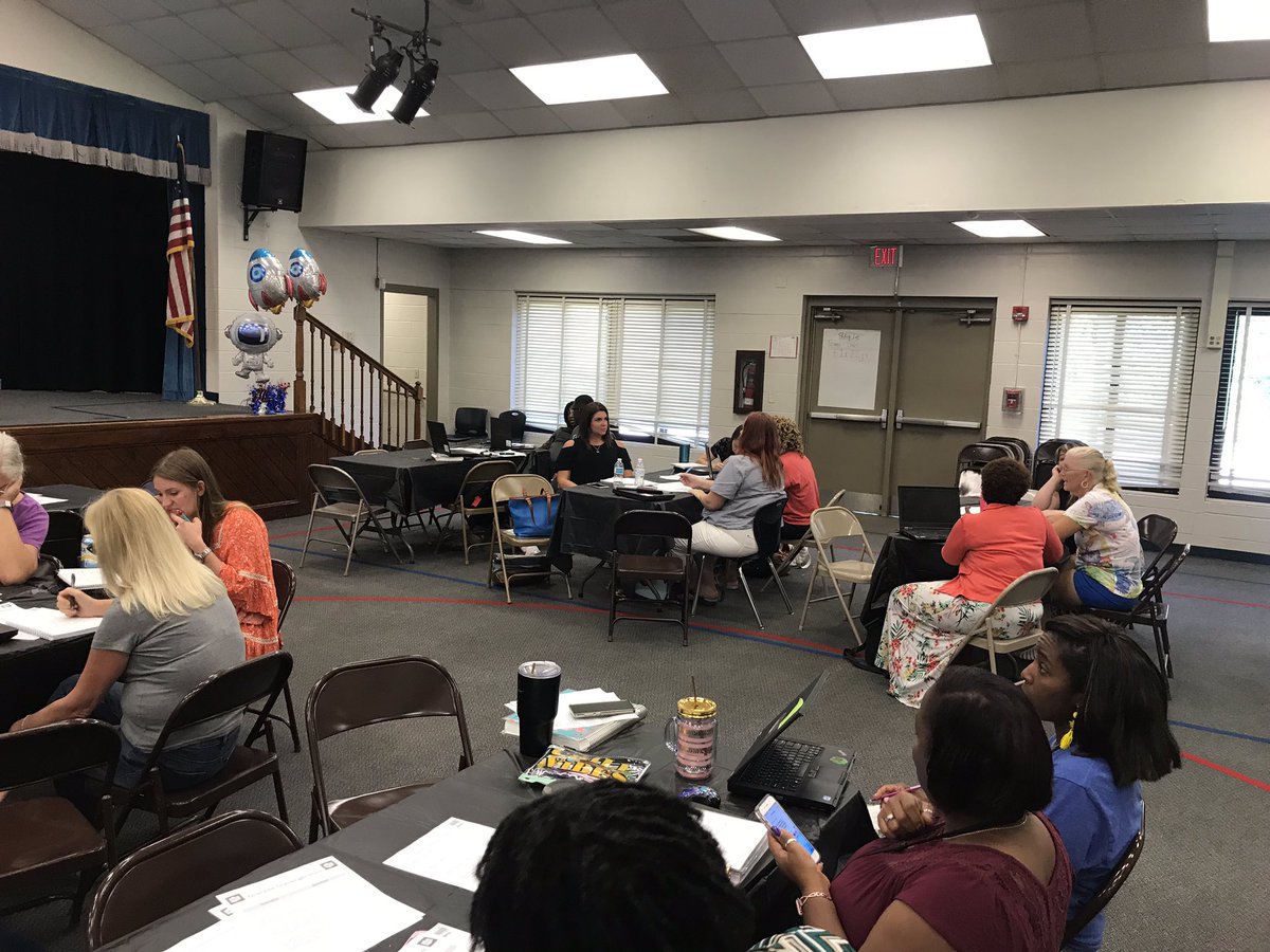 KimLandtroop's tweet photo. Great day of inservice training all over Duval County! #inservice19 #DCPSMath https://t.co/EaOMWmNSNu