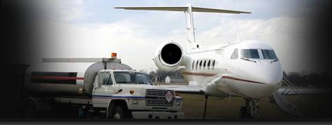 BACJetCenter's tweet photo. Pilots! Join the Aeroclass Rewards Program--a fuel card you can use at all Shell Participating #FBOs. Come to #BAC to pickup an application or join online and start earning points today! #pilotrewards #aeroclassrewards #kdxr #danburyairport #ct https://t.co/cD89C3yJVI https://t.co/foy2nt2zV7