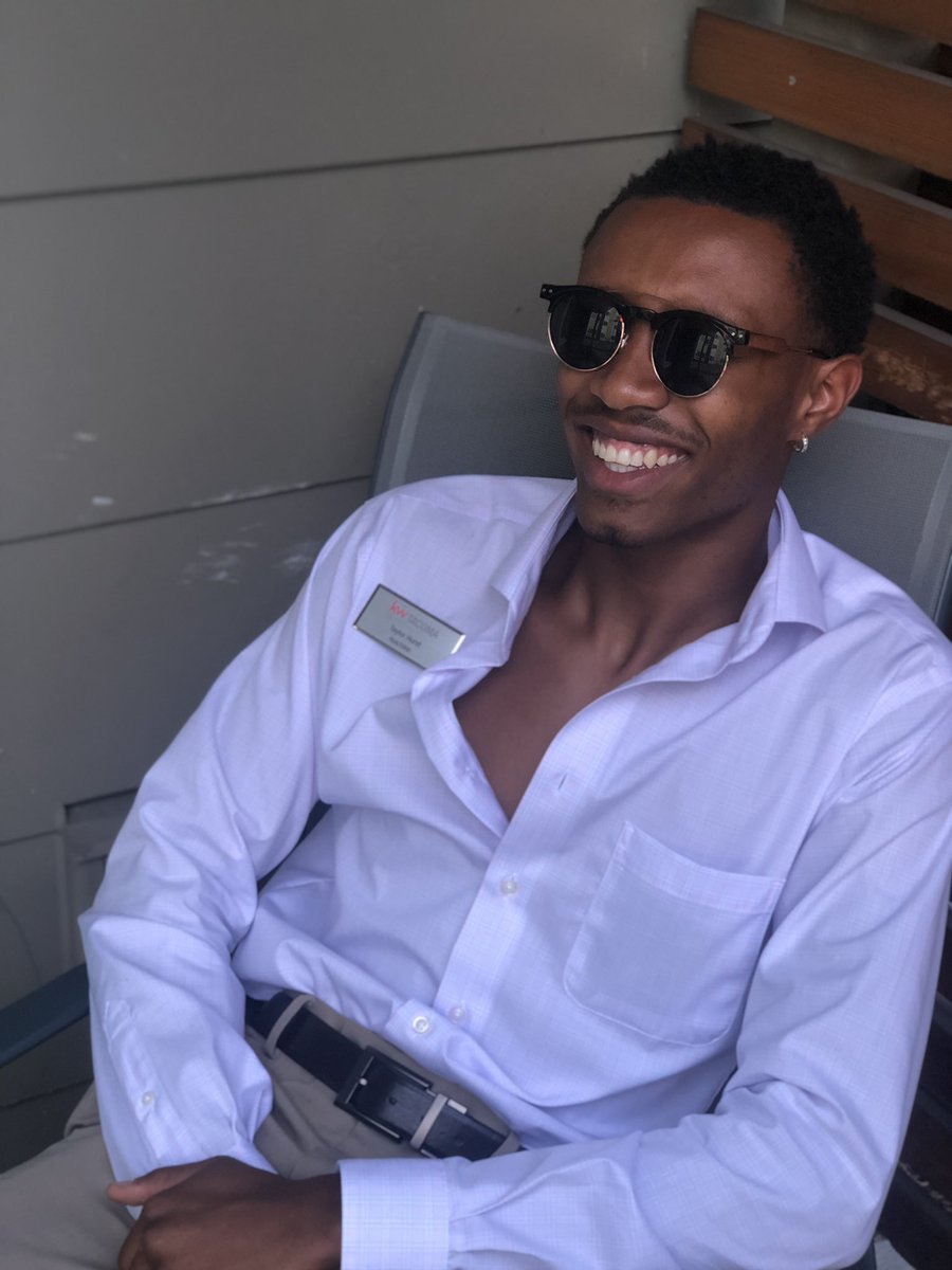 ThinkHurstFirst's tweet photo. All things real estate - #ThinkHurstFirst 🤴🏿🗝🏡 

Follow my page on FB for more -
@ >>>Think Hurst First<<< 

Not only am I a #leader, #communityactivist, #comedian and a #realestateagent, I’m a #model! 

I promise, you want me modeling your #brand! #BrandAmbassador -Let’s work! https://t.co/pdpCDtwOkE