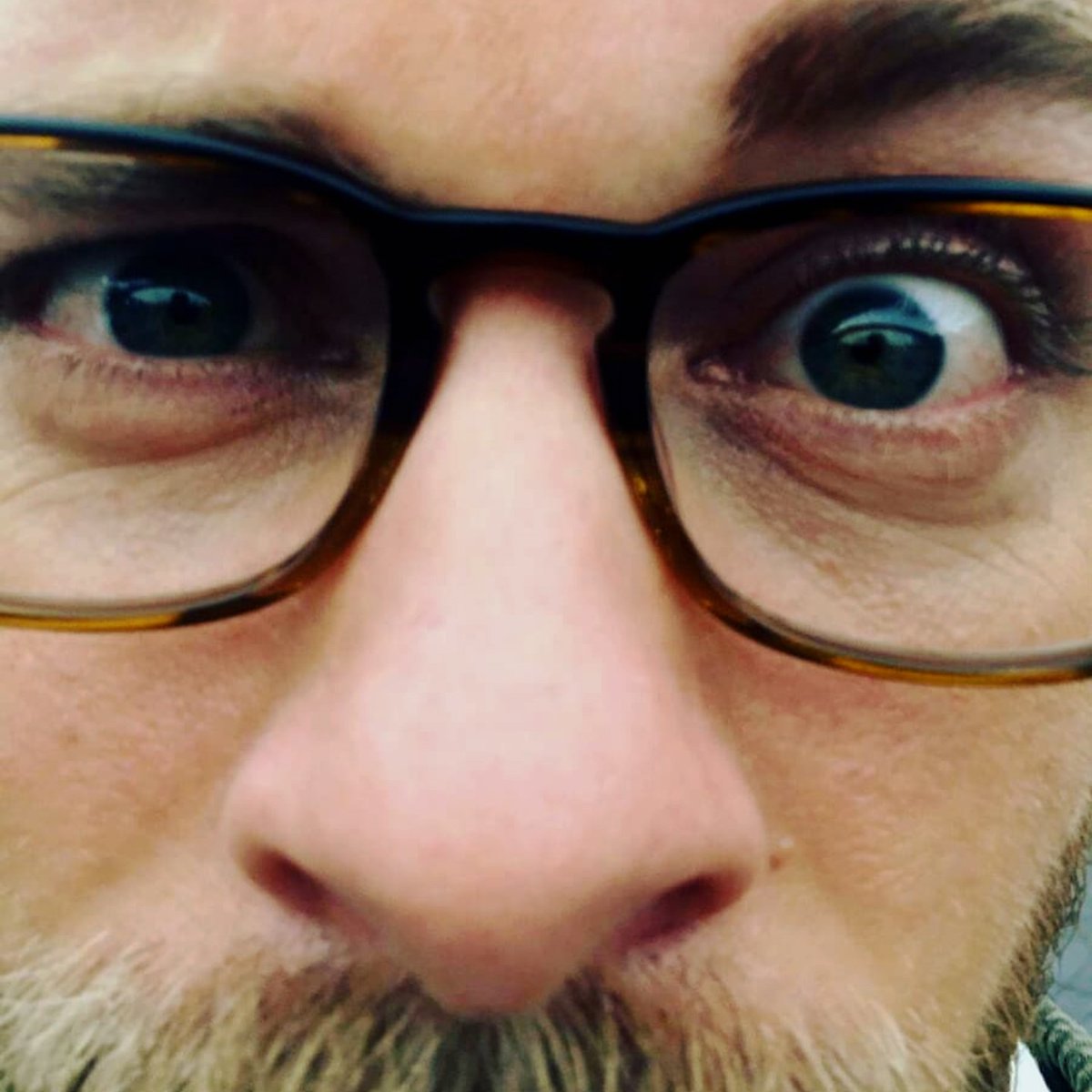 LRoussel_1970's tweet photo. @TeamBlindspotFR @ItsMichelleHurd @LukeMitchell__ @JoeDinicol Y a pas débat ! 😂 #RomanForever @LukeMitchell__ https://t.co/APIvJR02Ba