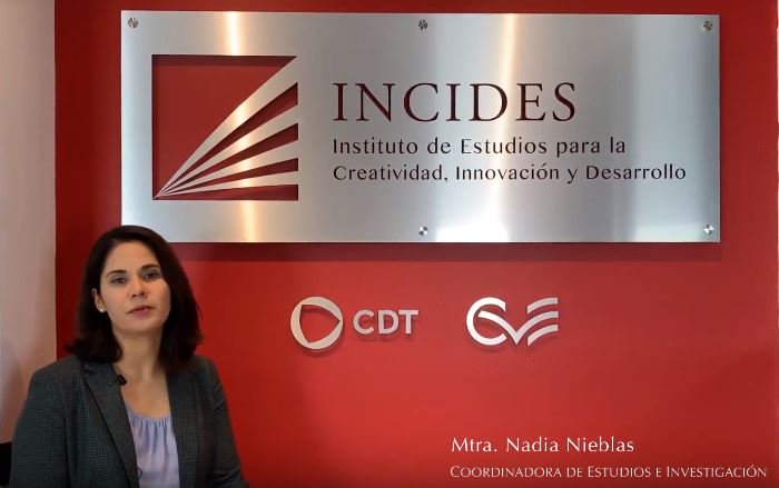 INCIDES_MX's tweet photo. La Mtra. @NieblasNadia , Coordinadora de Estudios e Investigación de #INCIDES, Nos explica ¿Qué es el #DesarrolloSustentable?  y los ejes que abarca.
 #EjeSocial , #EjeEconómico y #EjeAmbiental.
👉https://t.co/gzkjTPbgLt https://t.co/16U2xYLx8j