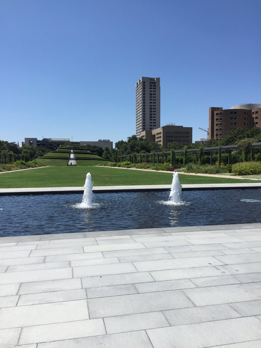 houstonbotanic's tweet image. We recently visited Hermann Park to meet with staff from the Houston Zoo, Japanese Garden, &amp;amp; Centennial Gardens. We appreciate how welcoming all of our colleagues with Houston's other cultural institutions continue to be as we join the ongoing effort to make Houston even greener!