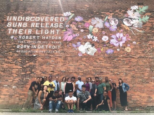Allied_Media's tweet photo. Look at these beautiful people! 👀🌈 we had the joy of hosting our Durham, North Carolina-based friends #SouthernVisionAlliance this week for ideas exchange and conversation on fiscal sponsorship and our respective #sponsoredprojects programs.
https://t.co/sKYlNgNCpY
