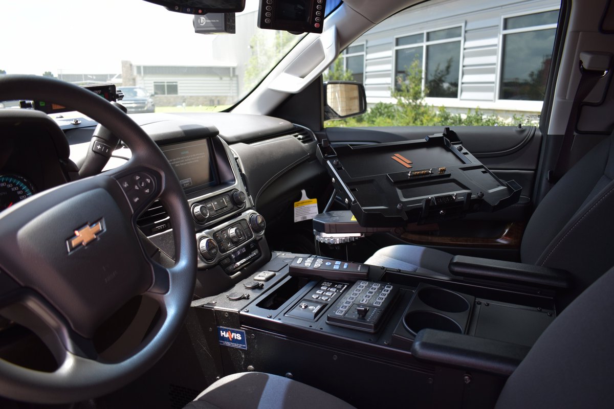 EVSpecialists's tweet photo. We have completed a new police vehicle for the Hillsboro (TX) Department of Public Safety! Thanks for choosing EVS! Learn how EVS can deliver for you at https://t.co/FxyloOm3ih. #police #policecar #chevy #chevytahoe #emergencyvehicle #LEO #lawenforcement #hillsborotx https://t.co/FTPsnpzrQ3