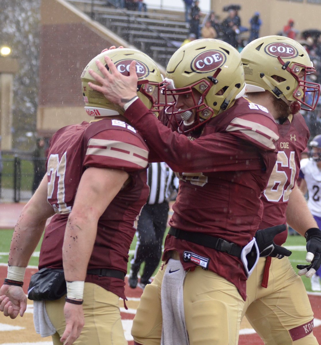 KohawksFootball's tweet photo. 1️⃣ week away...🏈🔒 https://t.co/ROGR80BaOb