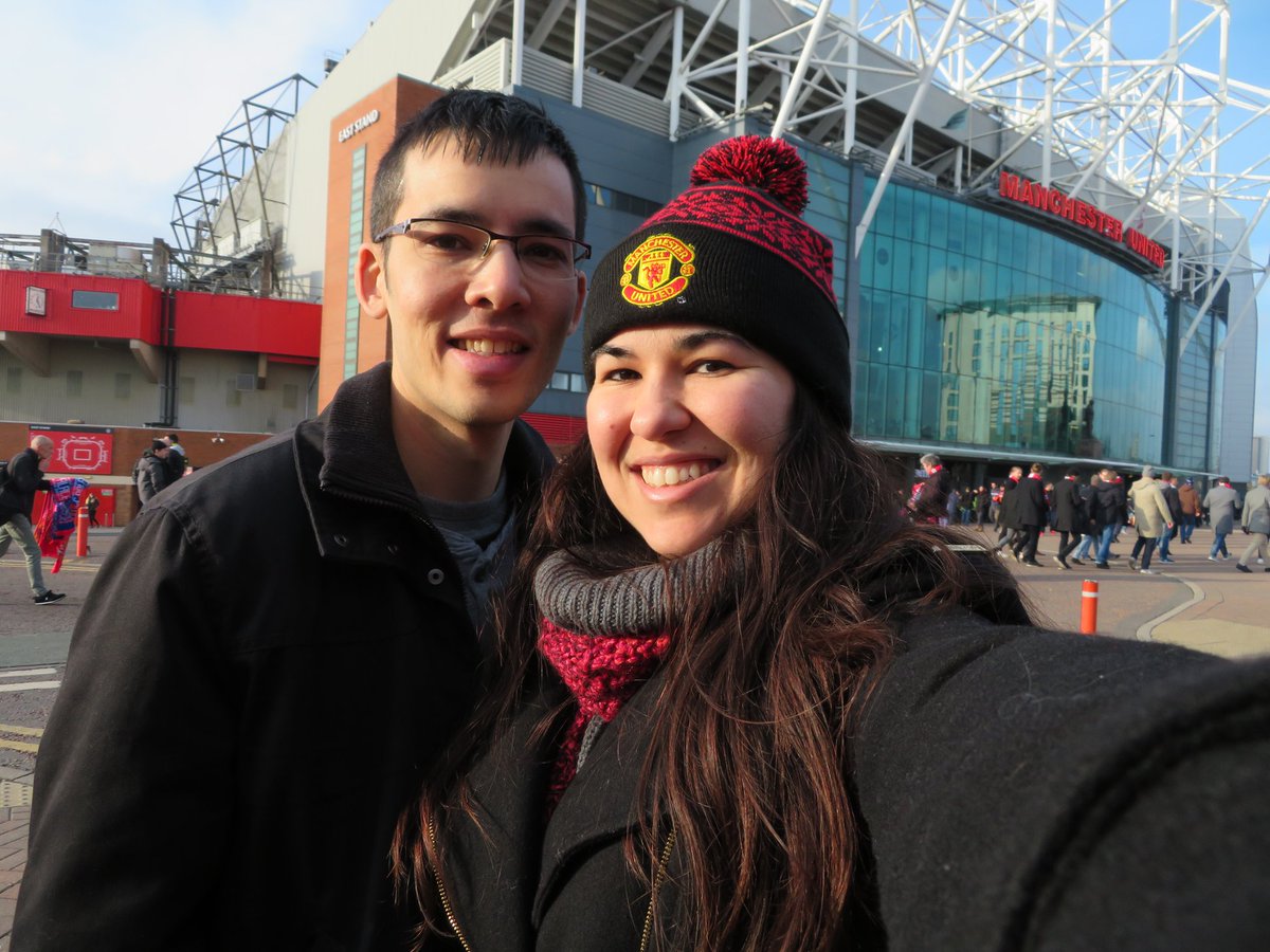 BizorFifa's tweet photo. The love for FIFA might come and go, but my love for football is forever. Traveled the world a bit while I've been away. Two different kinds of paradise! https://t.co/5Bfgs8UJ8n