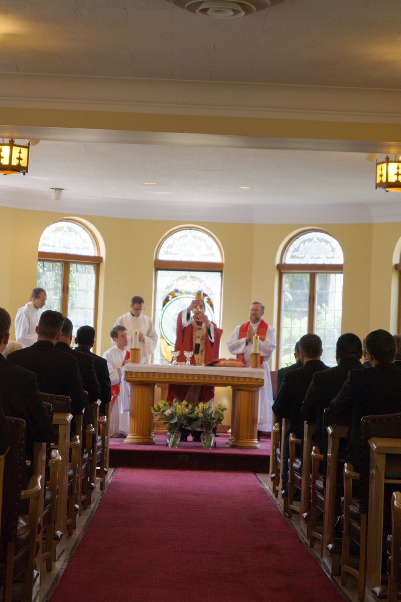 MenOfTheHearts's tweet photo. Congratulations to the seven Theology I seminarians from @shmsdetroit who publicly expressed their intention to pursue ordination as part of the Rite of Candidacy in the presence of the @detroitarchbishop on August 7, 2019. 

#PrayForTheSems #PrayForVocations #SentOnMission https://t.co/aLPx9Gg6XL