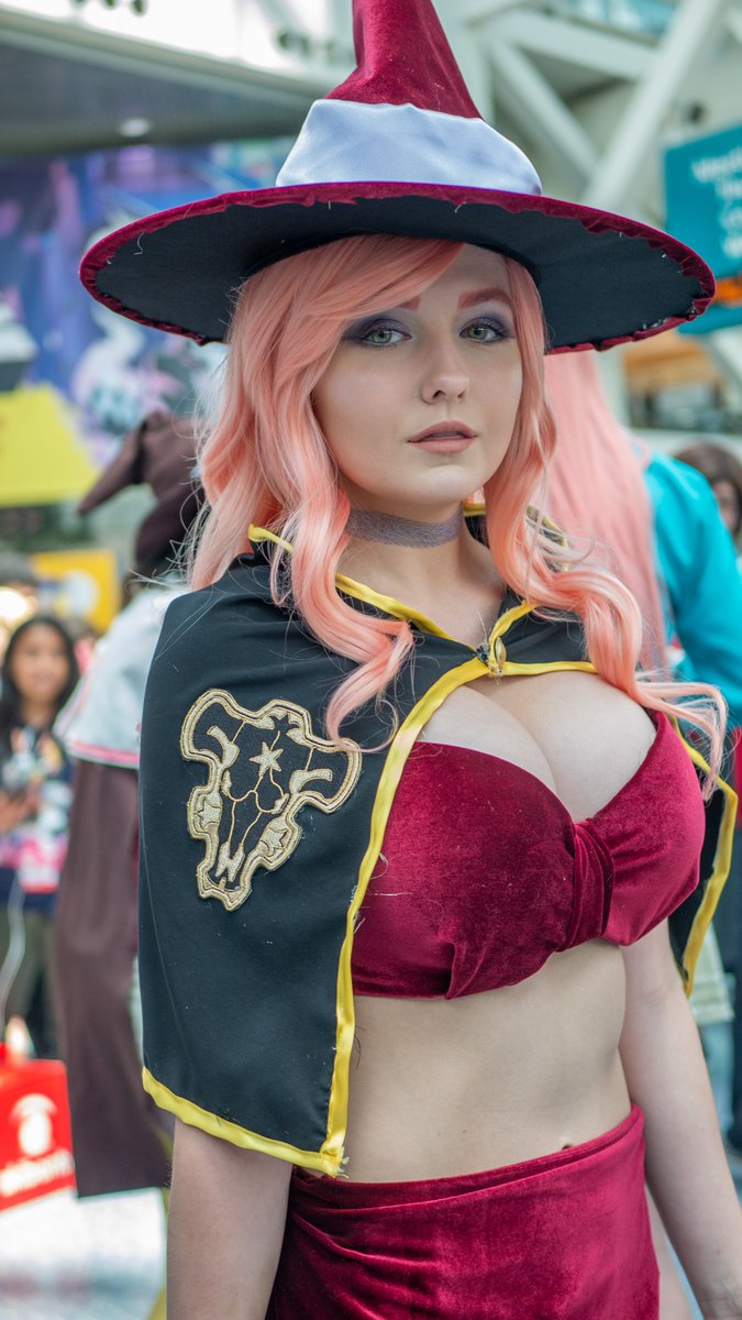 SegerVfx's tweet photo. Vanessa Enoteca. Cosplayer is Karmafalls #segervfx #seger #panasonicg7 #g7 #photography #photos #adobelightroom #lightroom #naturallightphotography #naturallight #cosplay #cosplayphotography #cosplaygirl #anime #animecosplay #animeexpo2019 #animeexpo https://t.co/REPgEdzH69