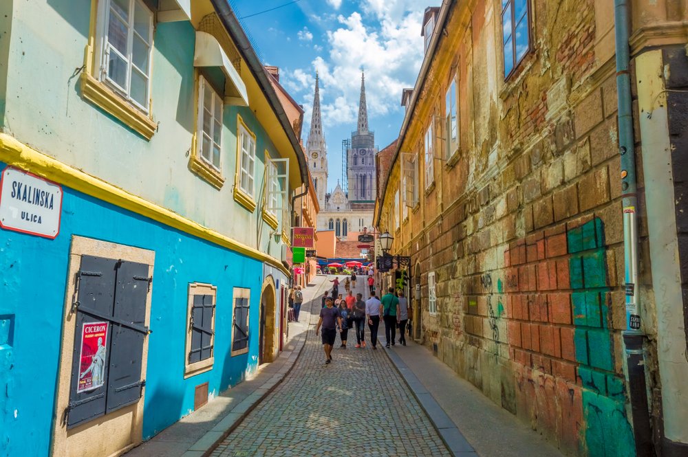 DublinAirport's tweet image. Have you entered to win return flights for 2 to Zagreb with @croatiaairlines? To enter just follow &amp;amp; retweet. Details here. ow.ly/HIPj50vr9wF  #DUBZagreb