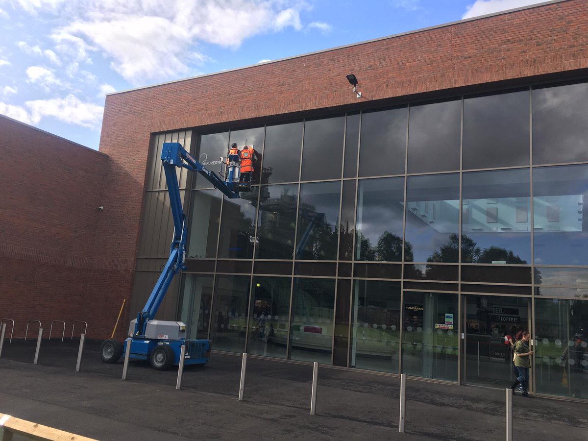 SignsRW's tweet image. We've been working late this evening over at @StretfordMall putting some finishing touches to the fabulous new entrance ✨
Vinyl graphics all applied to the exterior windows 👍
#stretford #redevelopment #regeneration #branding #logos #signs #Manchester #m32