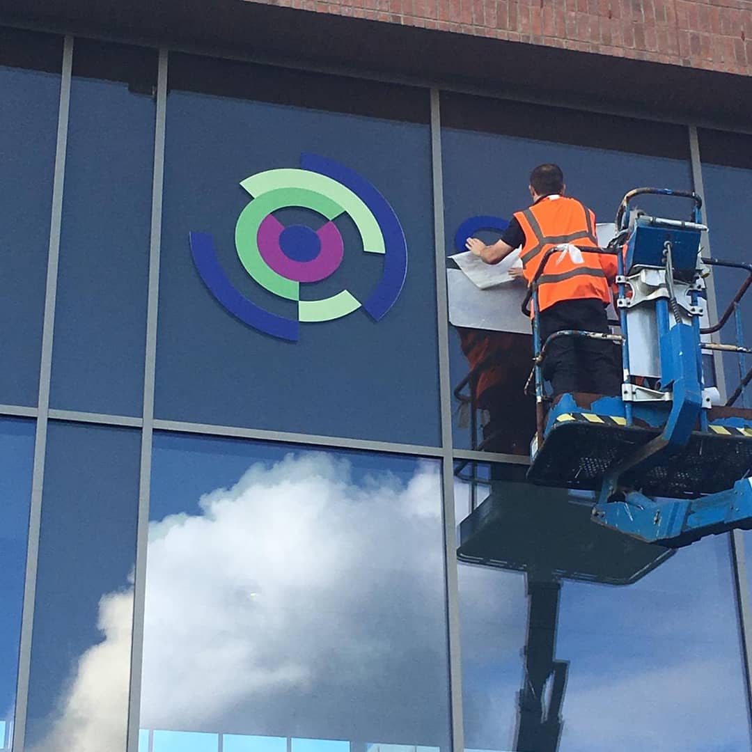 SignsRW's tweet image. We've been working late this evening over at @StretfordMall putting some finishing touches to the fabulous new entrance ✨
Vinyl graphics all applied to the exterior windows 👍
#stretford #redevelopment #regeneration #branding #logos #signs #Manchester #m32