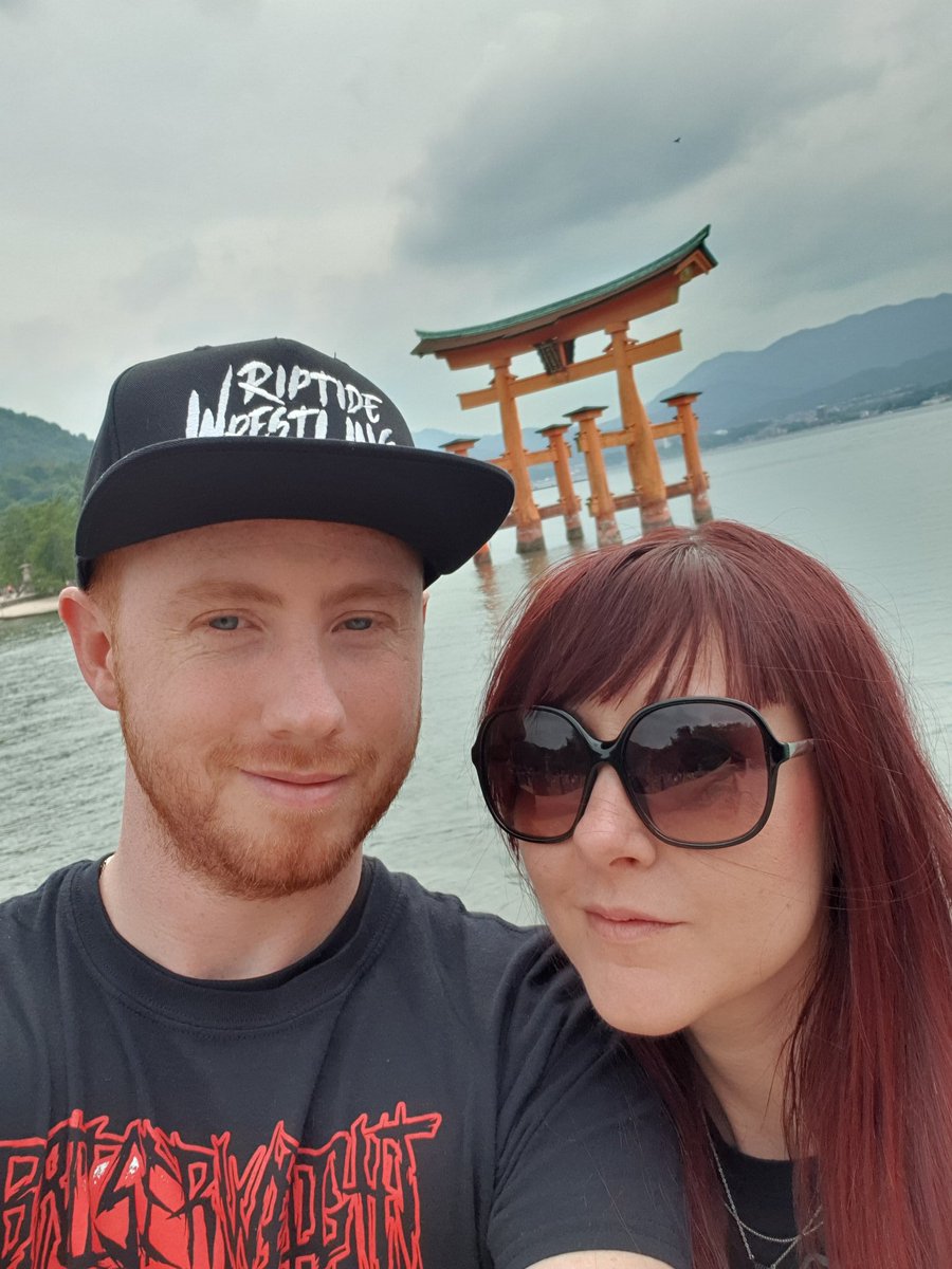 Cragglezzz's tweet photo. @RIPTIDEwres @ChuckMambo #RIPresent in Miyajima, Japan! 🤙 https://t.co/5fV9T2PNst