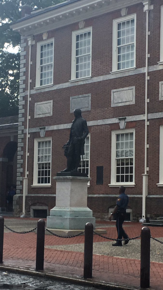 ehesketh301's tweet photo. #history Who determines what historical events are significant and what monuments are erected and maintained? #pennpbl https://t.co/JNQV3SEWWk