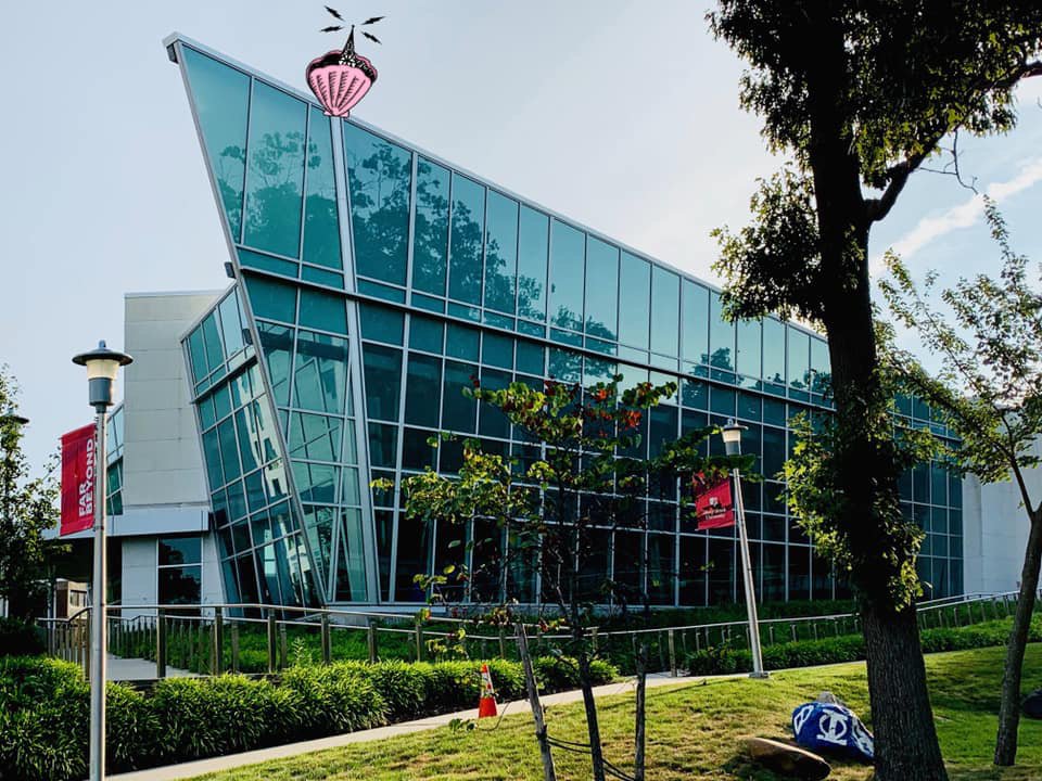 clamradio's tweet photo. The new 'digs' at Stony Brook University, (See what we did there?) #ClamRadio #WUSB @wusbradio @WUSBNews @JeromeStJBlake @John#ClamRadio #WUSB @wusbradio @WUSBNews @JeromeStJBlake @JohnFordSTRAWBS @susandevita @marcigeller https://t.co/X4OPqTteRH