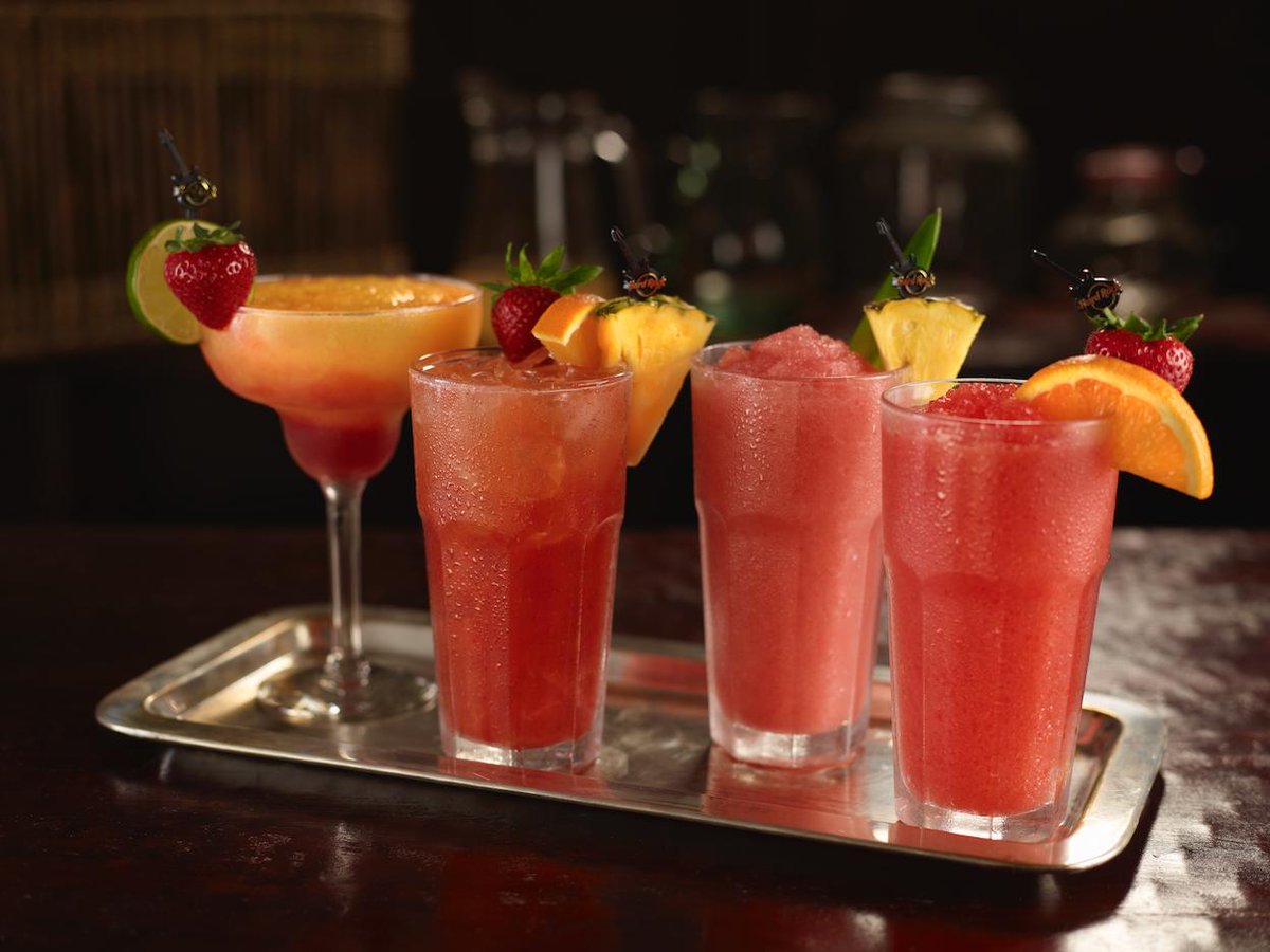 Ven y disfruta de nuestro 2x1 en tragos hasta las 9pm. #ThisIsHardRock #HardRockCafeSAntoDomingo #Hrcsd