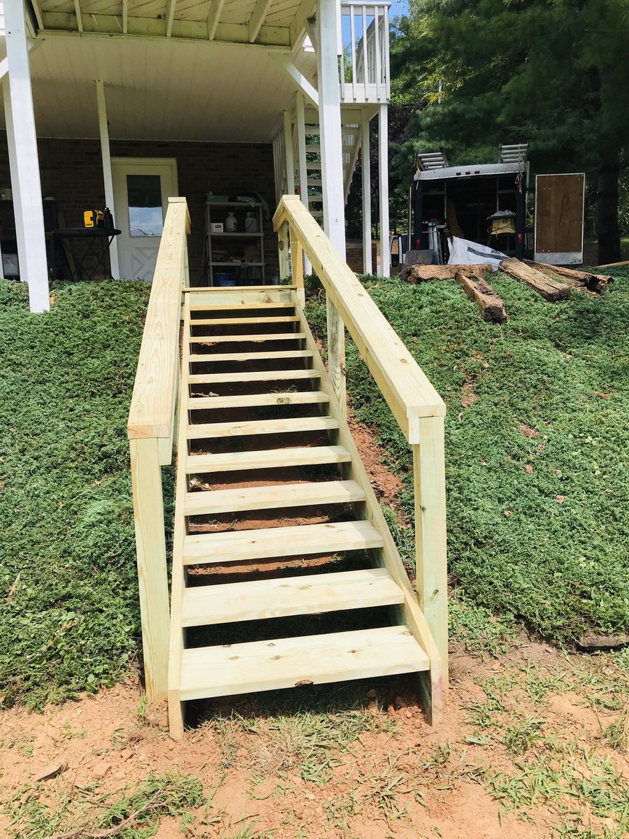 abethehandyman's tweet photo. From scary hazardous to sturdy safe and beautiful deck stairs, landing with handrails. #handyman #ashevillehandyman #homeimprovement #deckproject #biltmorelake #biltmorevillage #biltmoreforest #lakejunaluska https://t.co/DLrNj8JLhH