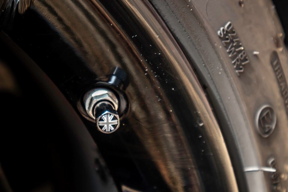 AdamT1991's tweet image. Union Jack Dust Caps, thanks @bitz_mini! #minibitz #minibitzuk