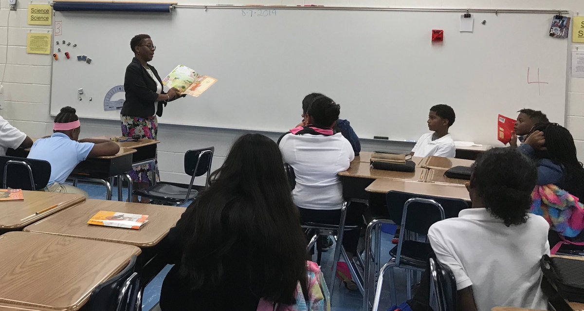 SmithBarnes Elementary on Twitter "Drop Everything An!d Read w/our