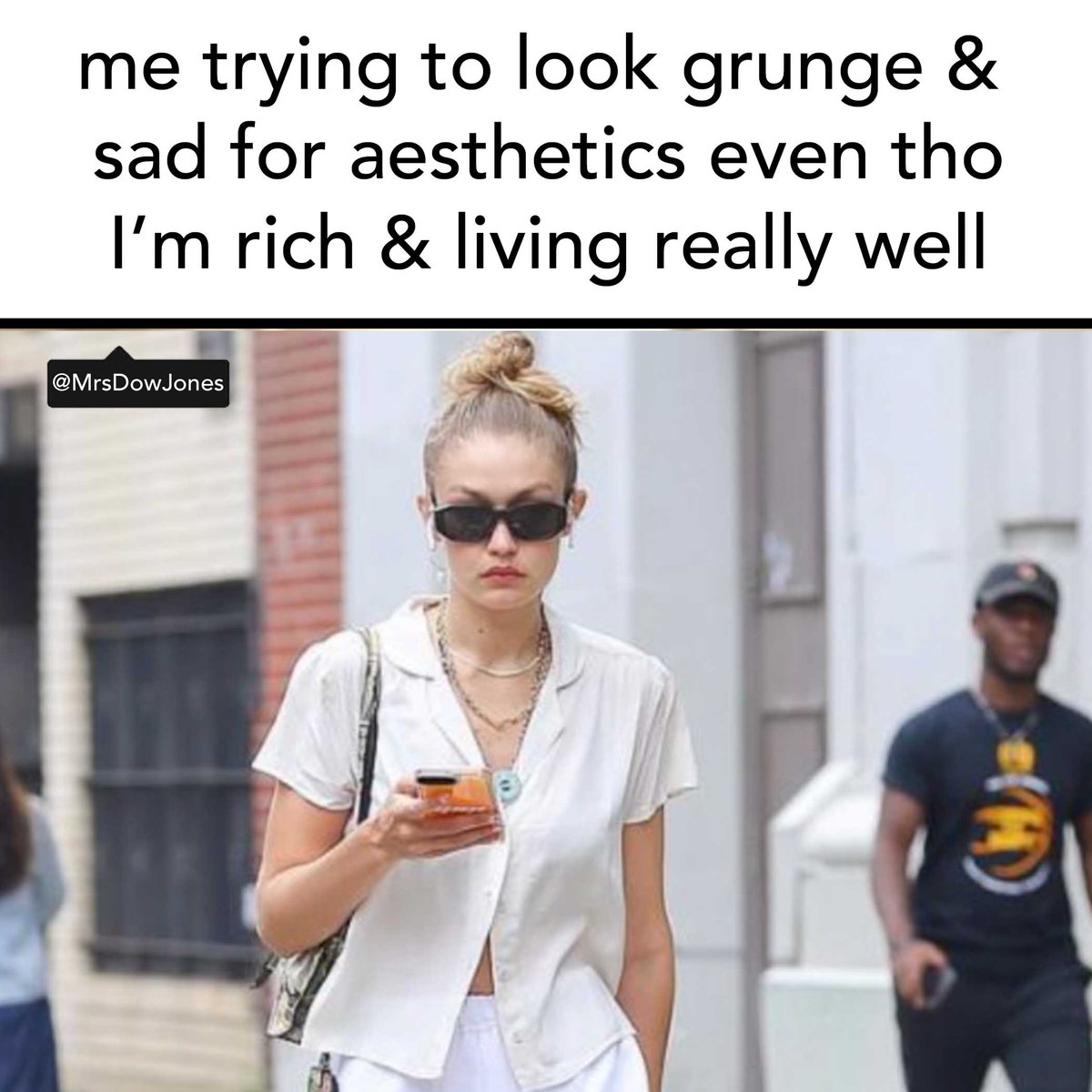 mrsdowjones's tweet photo. RETWEET IF YOU'RE SAD IN A HOT WAY #financeiscool https://t.co/tvERoZ2aK8