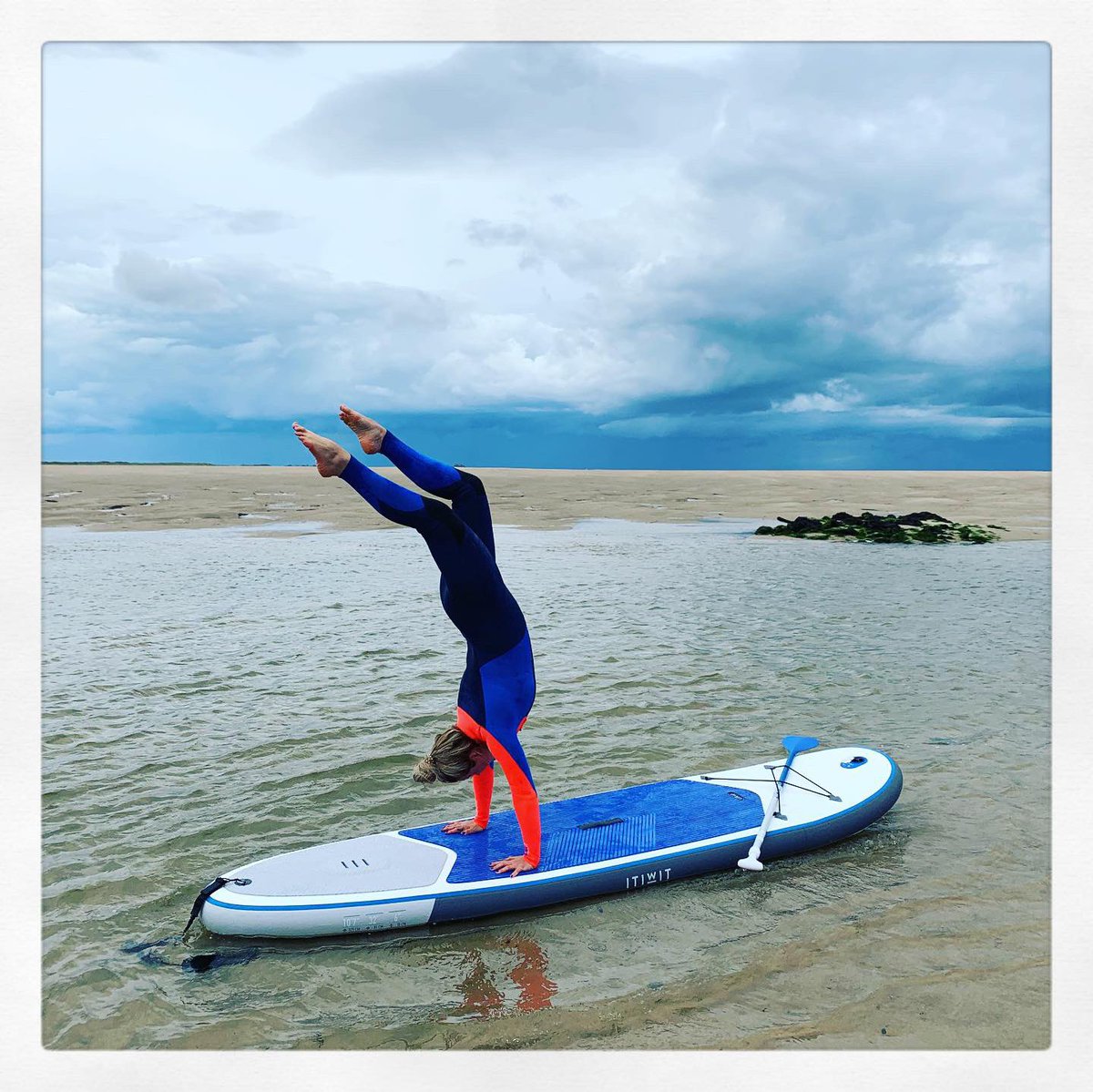 Hours of entertainment trying to be better than my kids 🤣🤣🤣🤣 #child  #Northumberland #budlebay #ITIWIT #PaddleboardTheNorth #paddleboard