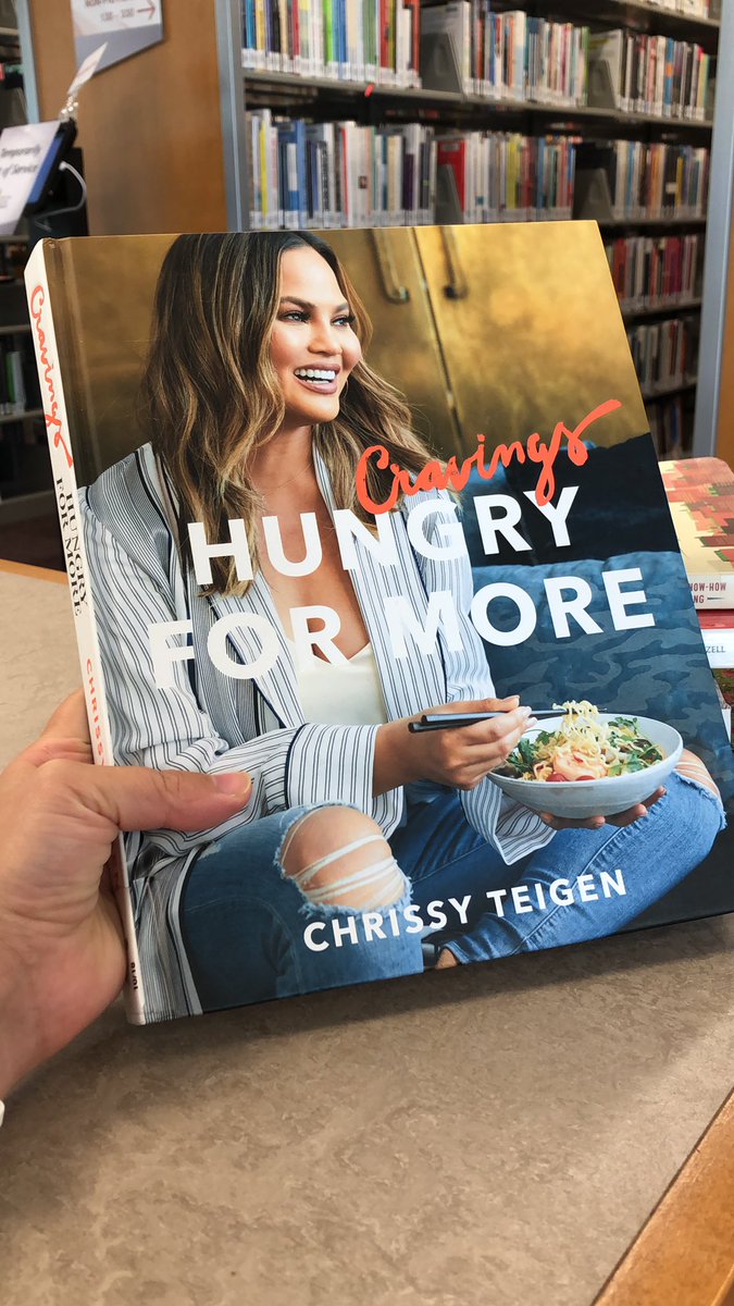 lmniletuell's tweet photo. Hey @chrissyteigen, I got your latest book at my local library today! I know it does help your book sales, but I’m excited to try out the recipes! #yaylibraries https://t.co/hzJ38TTopl