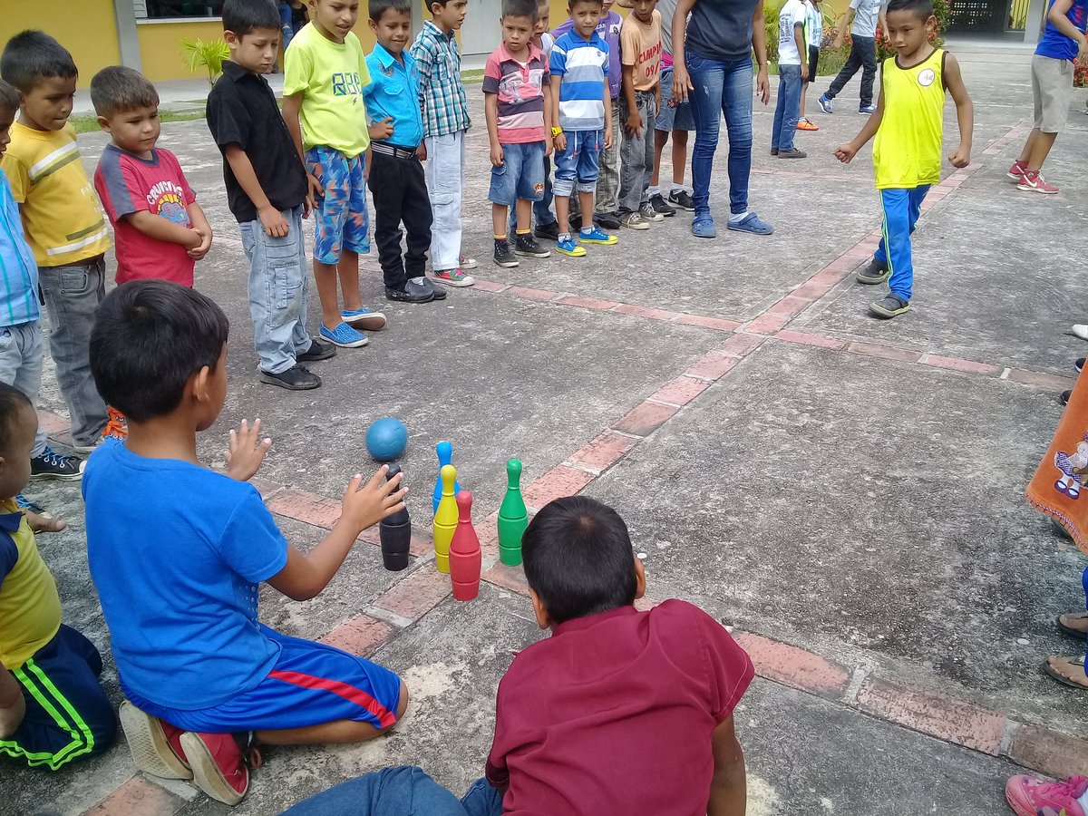 LICEOFREDDYWILS's tweet photo. Sana diversión e incorporación y acompañamiento de la familia al plan escuelas abiertas @charlychaves @MPPEDUCACION @supervisionZET1 @clifpmff @ORLANDOG70 https://t.co/9E1FiDhWbS