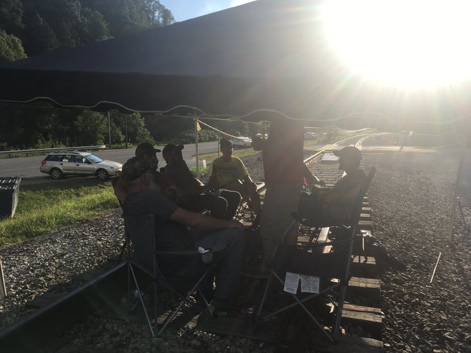 View image on Twitter