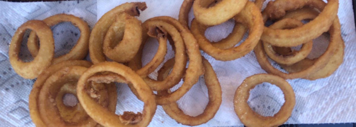 CoachGilpin's tweet photo. When Texas coaches ainβt BBQβing, weβre frying!!!!!!!!!!
#coacheslife
#theback40 https://t.co/yMHEeX83Sd