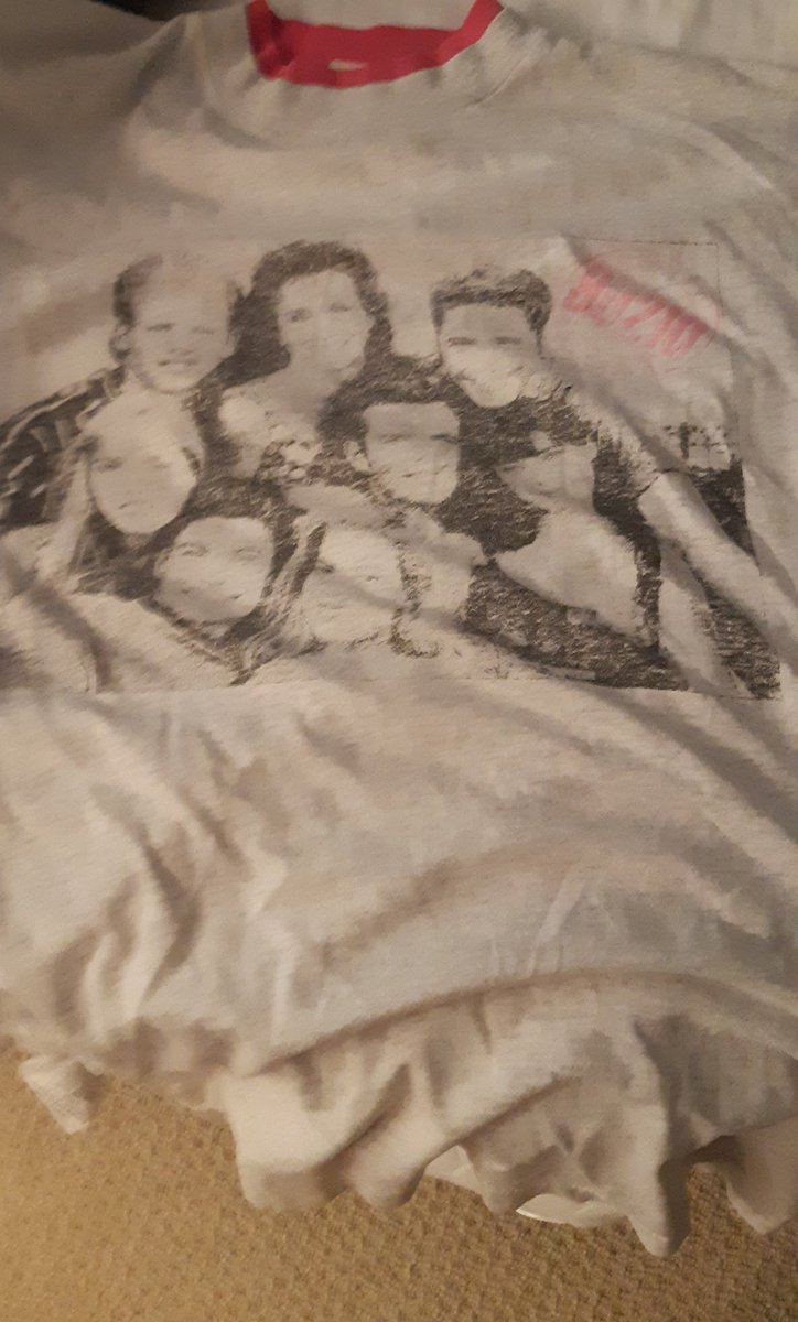 BHemauer's tweet photo. Glad I never got rid of this shirt! Cant wait #BH90210 @Jason_Priestley @nplante https://t.co/Dcg9p9bL3p