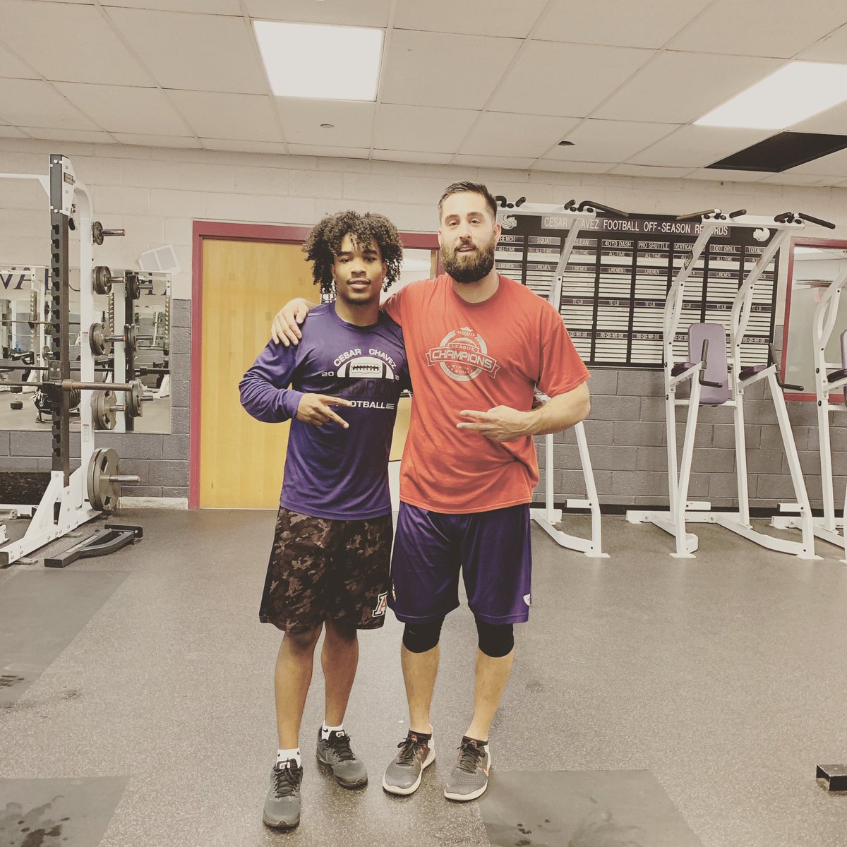 dwood2811's tweet photo. Finished up early morning lifts with @Nate_Hinckley2 up at 530am!
Always putting in that extra work! From one d3football guy to the other! @CChsChampions @Chavezfball @WarhawkFootball @Marietta_FB @d3football #beatmountunion https://t.co/y8CDuU1VOB
